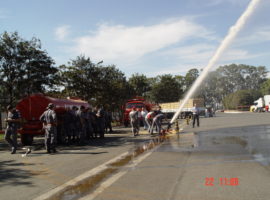 Treinamento de Manuseio de Bombas de Combate a Incêndio